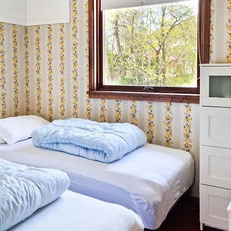 3 Bedroom Stunning In *